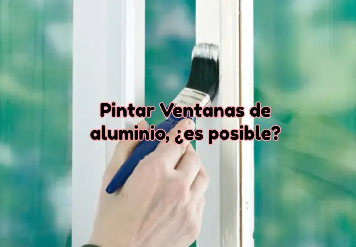 Pintar ventanas de aluminio sin lijar es posible. Mano aplica pintura blanca a un marco de ventana.