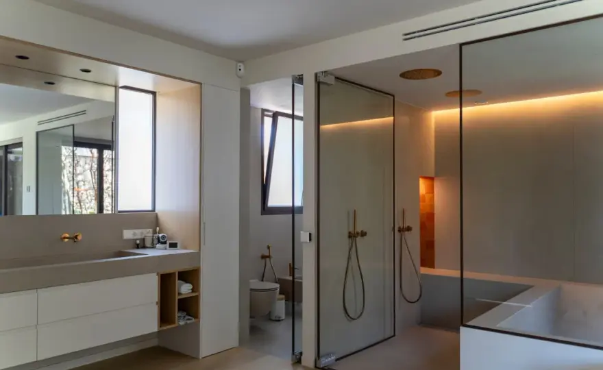 Vidrio de baño - Elige bien privacidad, luz y seguridad