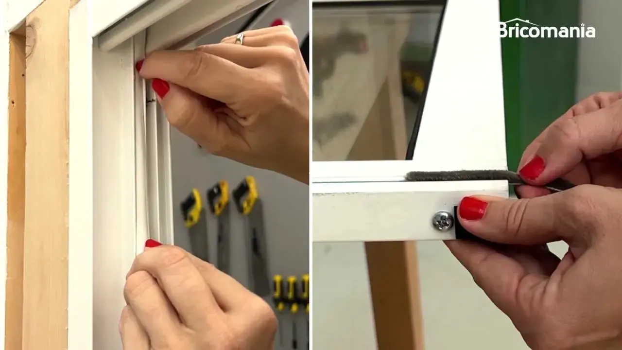 Manos aplican burlete para sellar puertas correderas, mejorando aislamiento.
